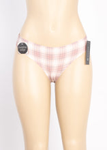 Load image into Gallery viewer, Invisible Edge Thong
