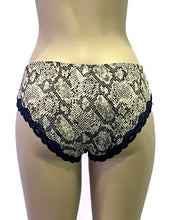 Load image into Gallery viewer, Loud Lace Hipster
