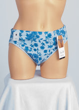 Load image into Gallery viewer, High Cut Brief
